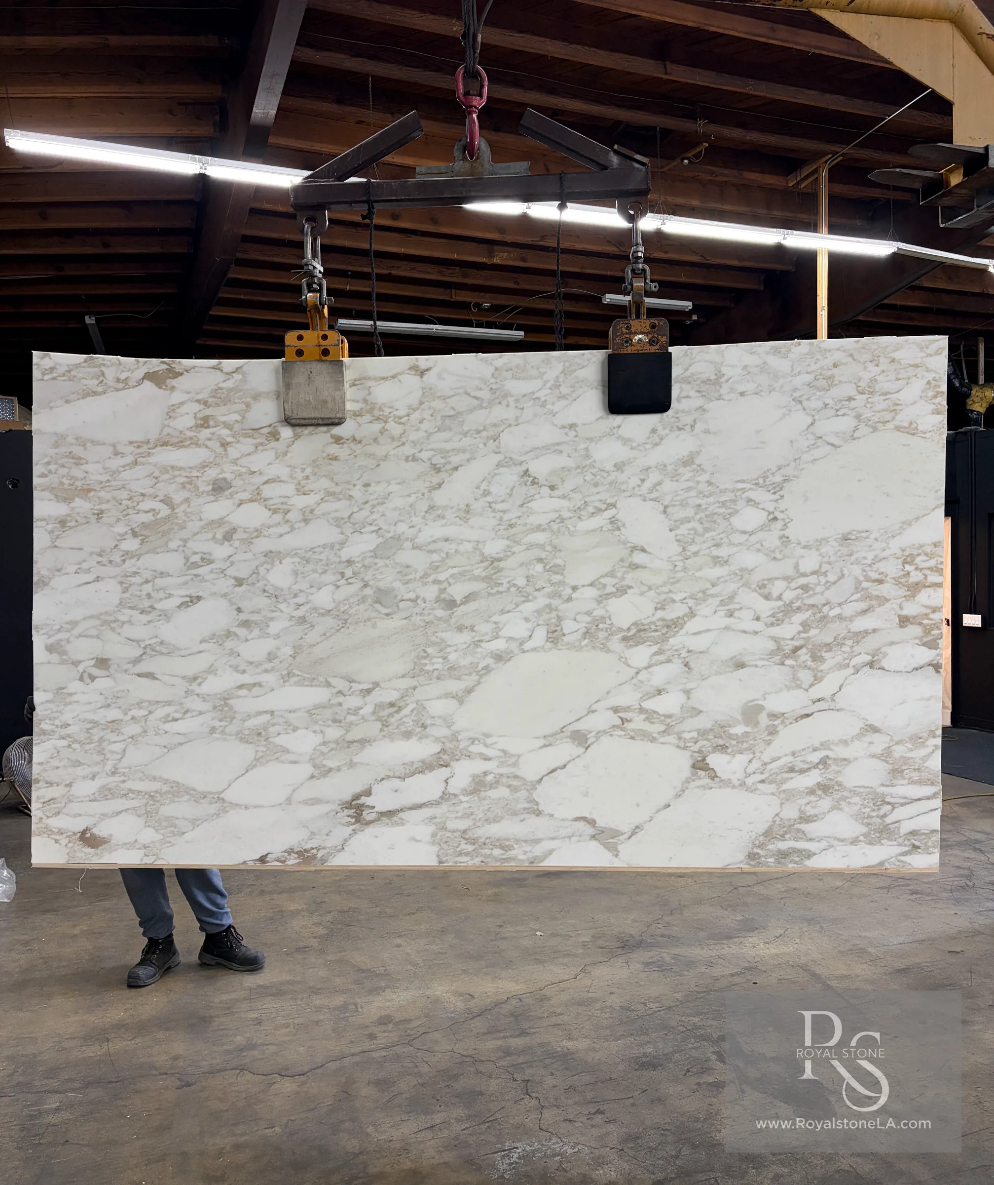 Calacatta Vagli Gold Super Extra MAN4826 honed marble slab at Royal Stone Los Angeles